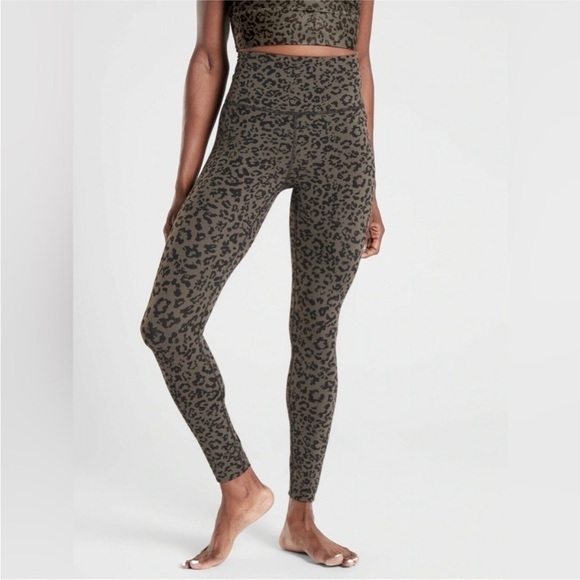 Athleta Pants - Athleta Elation 7/8 Leggings Arbor Olive Leopard